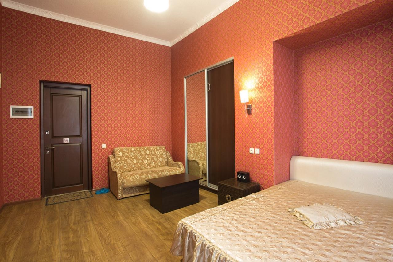 Rymarska ApartHotel Charkiv Exteriör bild