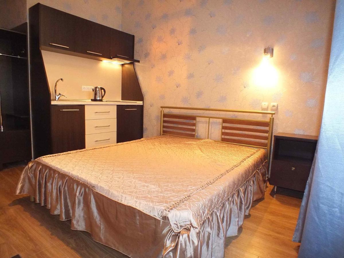 Rymarska ApartHotel Charkiv Exteriör bild